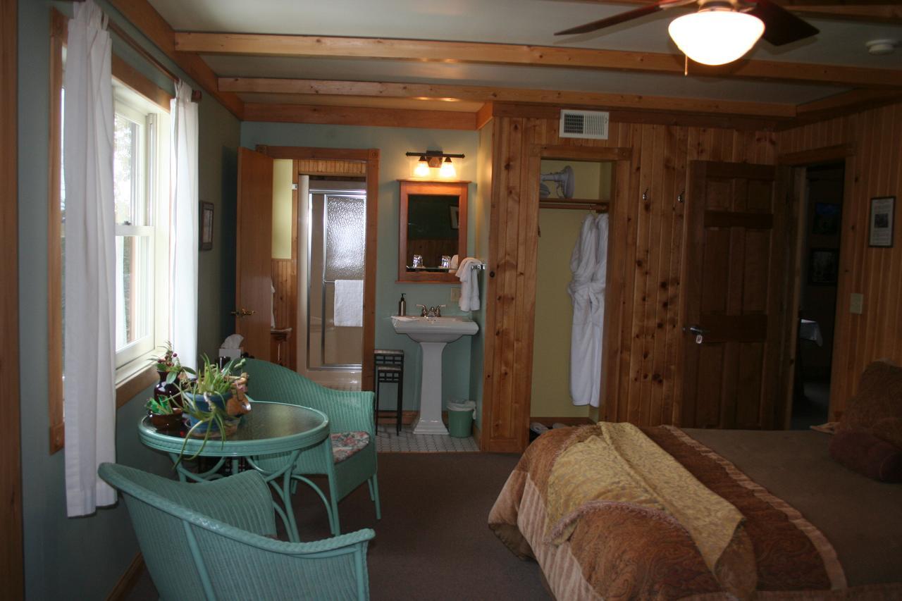 Poplar Creek Guesthouse Grand Marais Exterior photo